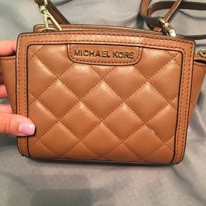 Michael Kors Crossbody (Mini Bag)